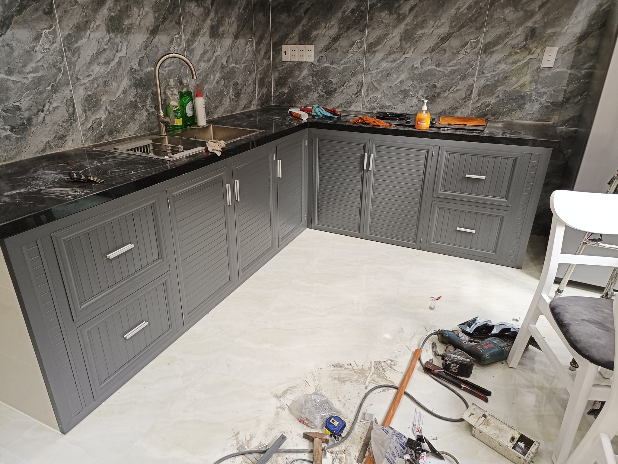 tủ bếp nhôm hệ 55