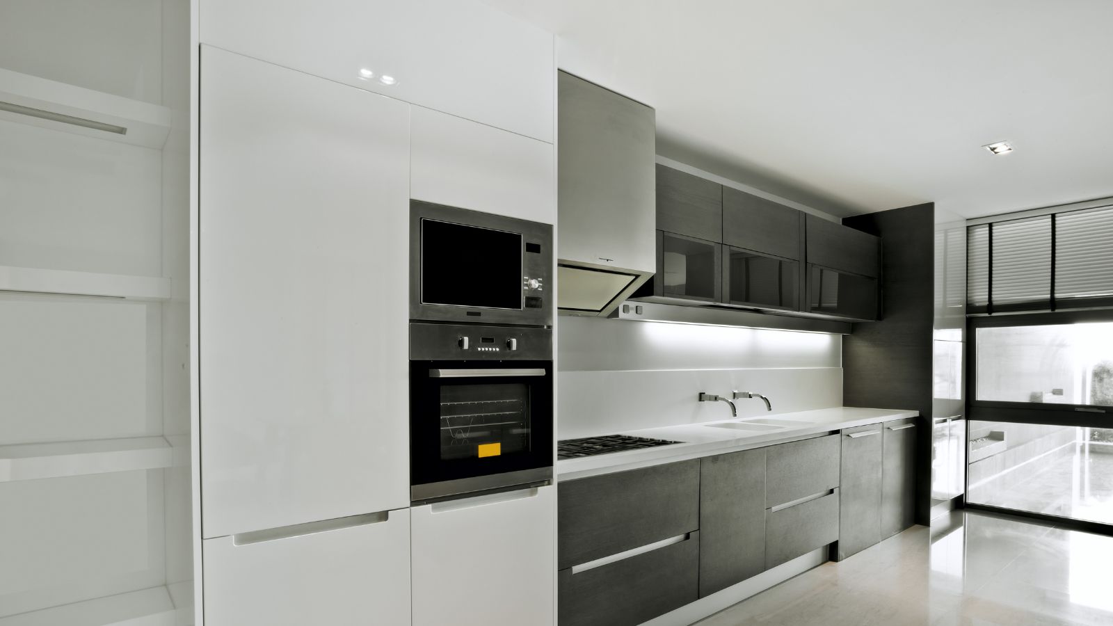 tủ bếp màu xám